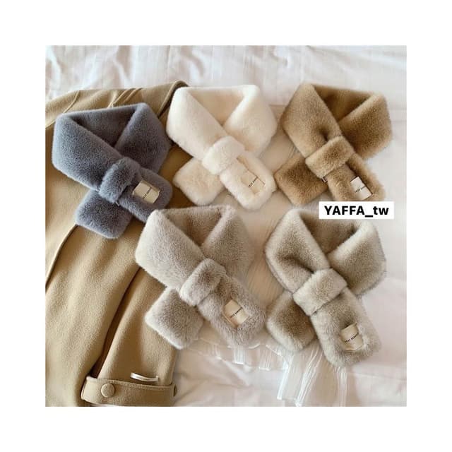 YAFFA_現貨！YAFFA冬季必備保暖仿兔毛交叉圍脖 柔軟款仿兔毛脖子圍巾 韓國水貂毛脖圍 韓國水貂毛圍脖 聖誕節百元交換禮物