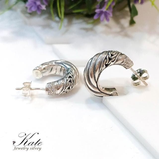 【KATE】銀飾 峇厘島手工線條雕花鑲鑽C形純銀耳環 耳針耳環 編織耳環 生日禮物 情人禮物