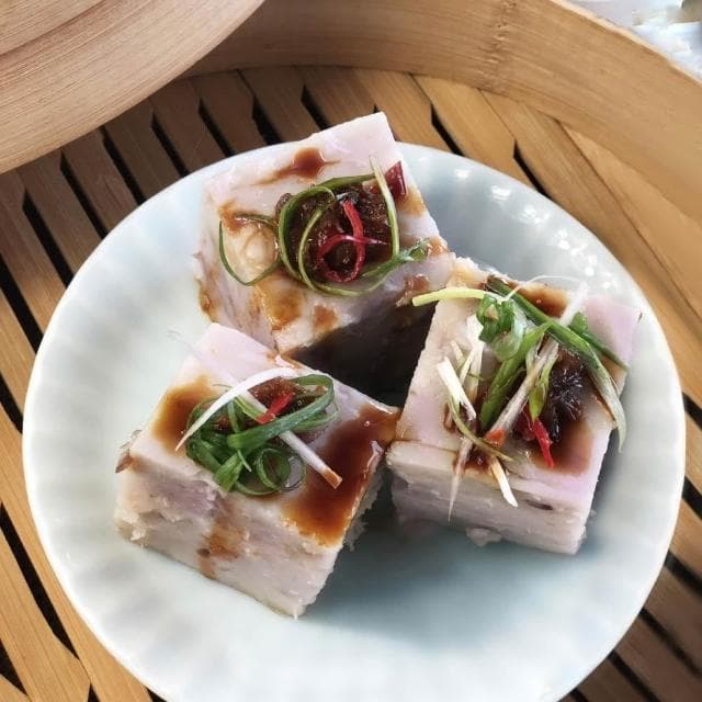 【中山招待所】蔥香芋頭糕禮盒(1000g/盒)x2(芋香蔥韻 好吃到讚不絕口)