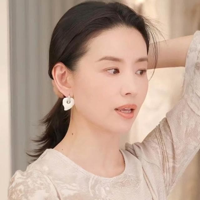 【MoonDy】耳環 珐琅耳環 垂墜耳環 吊墜耳環 復古耳環 高級感 韓系耳環 歐美風 輕奢百搭 氣質耳環