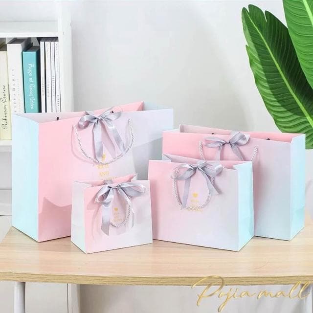 金色愛心💛ins 風禮品袋 紙袋 禮物袋 絲帶蝴蝶結包裝 送禮 袋子 提袋 包裝袋紙袋 禮物袋 禮物包裝 聖誕節禮物袋