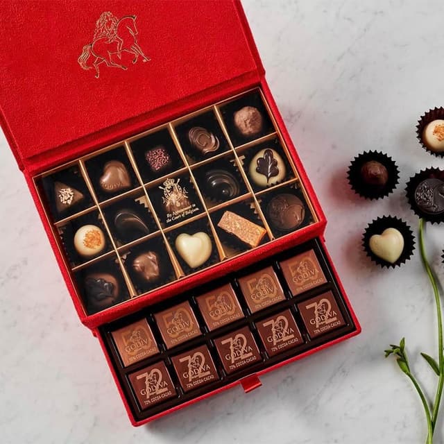 【GODIVA】巧克力珠寶禮盒 30入裝 麂皮質料外盒 夾心巧克力 片裝巧克力 禮盒