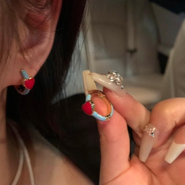 🎗飾間首飾鋪 小巧精緻藍色耳環愛心首飾耳飾小眾設計感高級耳墜飾品