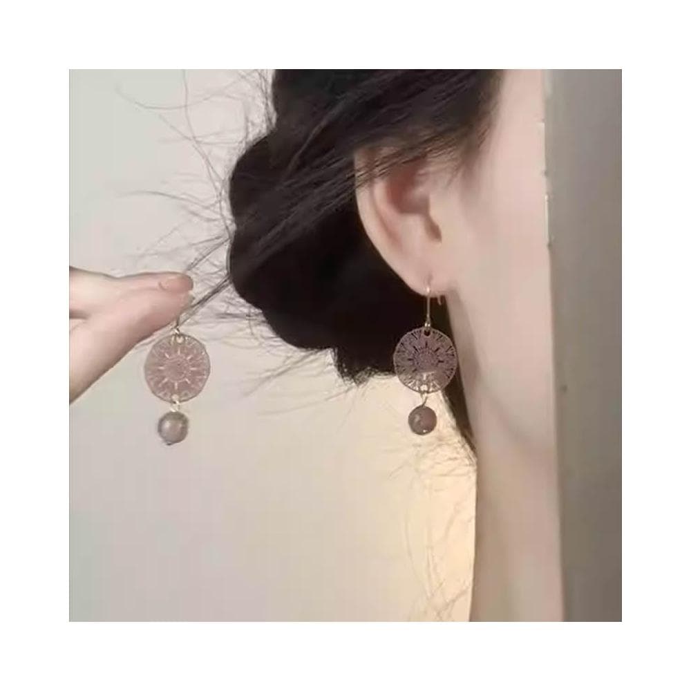 🎗飾間首飾鋪 淡紫色鏤空窗花耳釘輕奢高級感復古文藝優雅氣質耳環耳飾