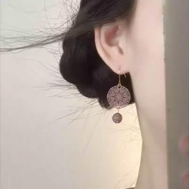 🎗飾間首飾鋪 淡紫色鏤空窗花耳釘輕奢高級感復古文藝優雅氣質耳環耳飾