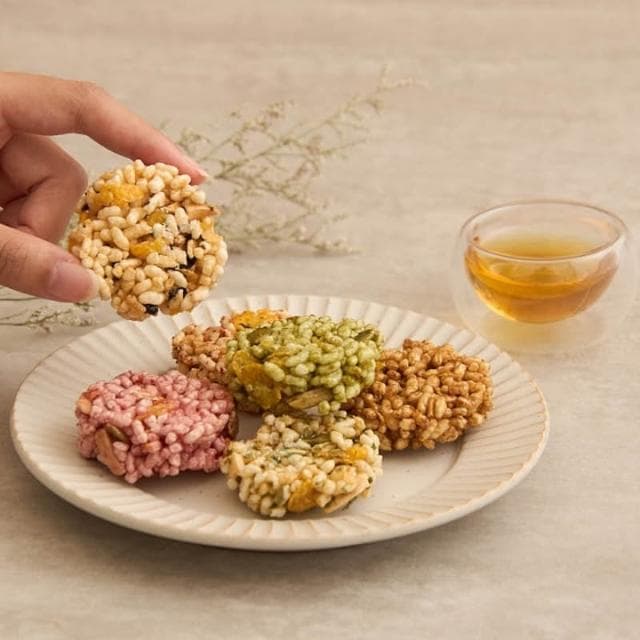 【MUZHAO 暮朝食粹】手作醬香米餅 10 入_口味隨機； 手工餅乾； 生日禮物； 派對餅乾； 彌月餅乾 婚禮小物