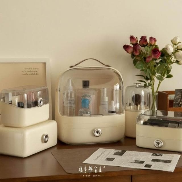 【晚安雜貨店】化妝品全系列の現貨 奶油風化妝品收納 刷具 口紅 粉餅收納 保養品收納盒 桌上收納箱  wanan/ …