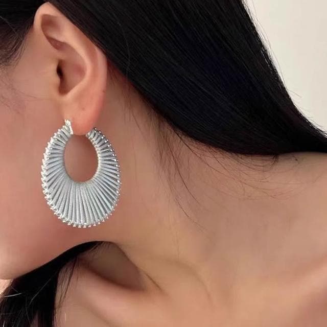 【MoonDy】耳環 飾品 女生耳環 歐美耳環 大耳環 浮誇耳環 復古 圓圈耳環