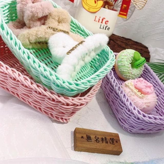 冰淇淋色編織籃 髮夾展示架 飾品 陳列架 收納籃 儲物籃 收納 桌面 收納盒 化妝品保養品 雜物 置物籃 拍照道具