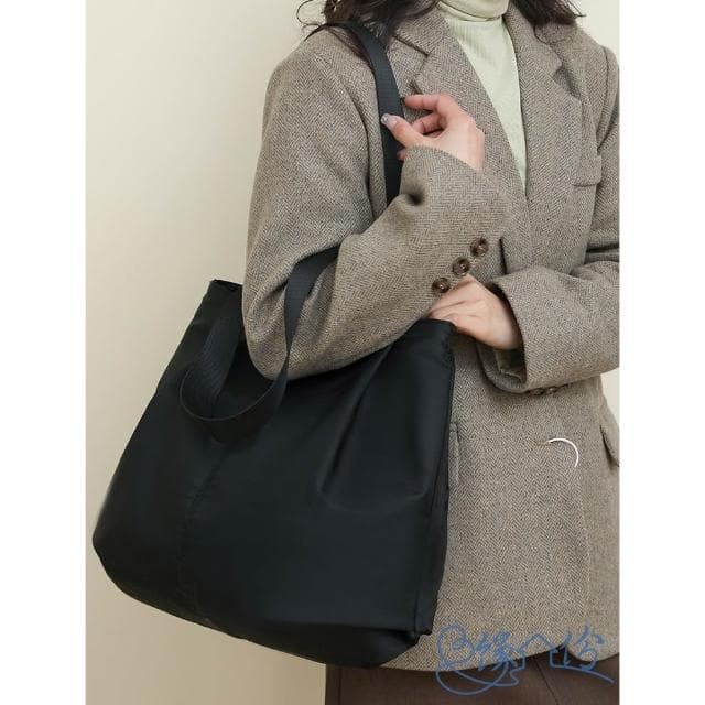 立體折紋大容量尼龍托特包 肩背包 手提包 手挽包 時尚包 單肩包 母親節禮物【緣份小屋】