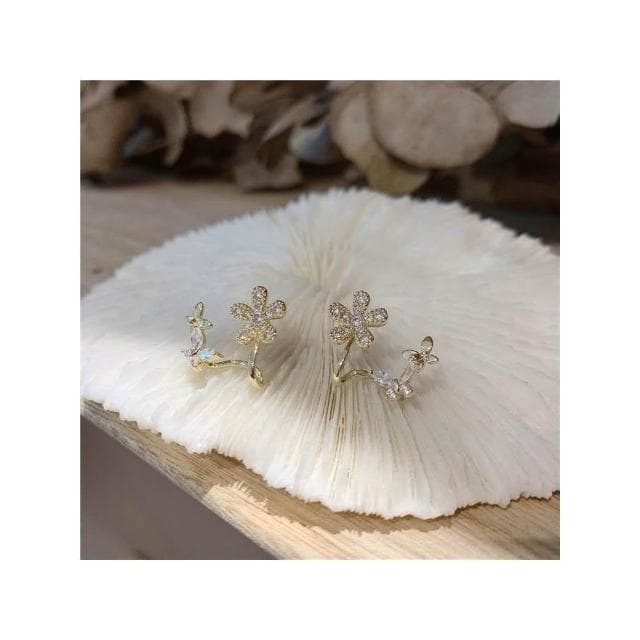 Miss Si 現貨速發 S925銀針 小清新花朵蝴蝶耳環 花朵耳針 氣質百搭少女耳釘可愛小巧