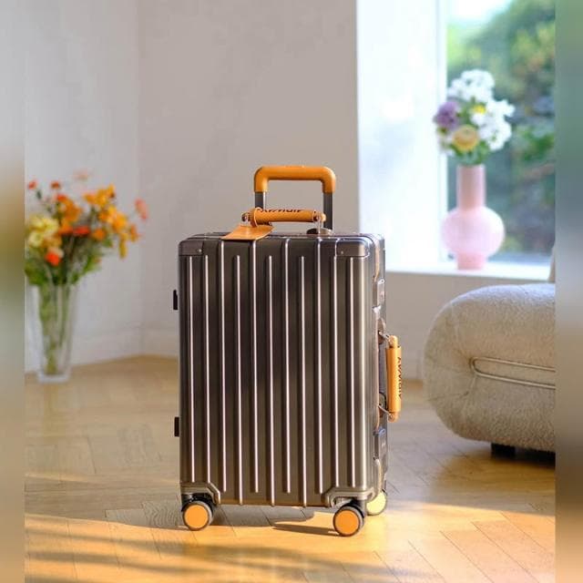 DW優選家 輕奢款 AIRWAY 鋁框行李箱 28吋行李箱 商務行李箱 旅行箱 純PC行李箱 高強度鋁框箱丨日本萬向輪