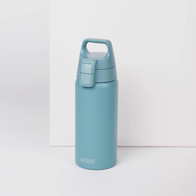 【SIGG】Shield 超輕量彈蓋保溫瓶 500ml (湖水藍;保溫杯/水瓶/水壺)