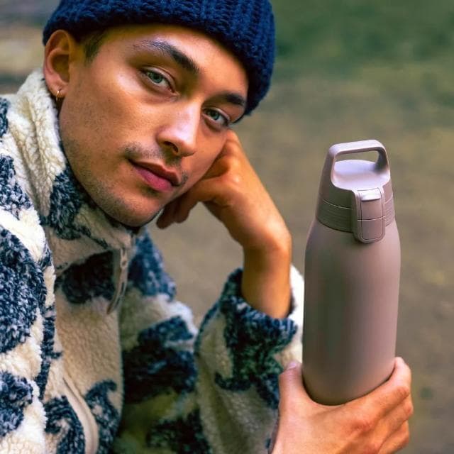 【SIGG】Shield 超輕量彈蓋保溫瓶 1000ml (香料奶茶;保溫杯/水瓶/水壺)