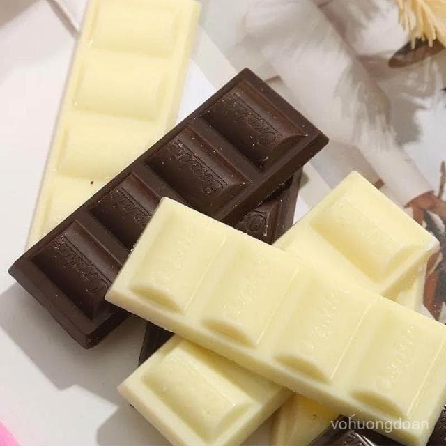 心心相印 【店鋪熱銷】飛的巧克力黑色白色巧克力老式零食休閒零嘴小包裝學生懷舊禮物