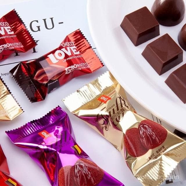 心心相印 【一口兩滋味】夾心巧克力代可可脂白巧克黑巧克力喜糖果網紅零食