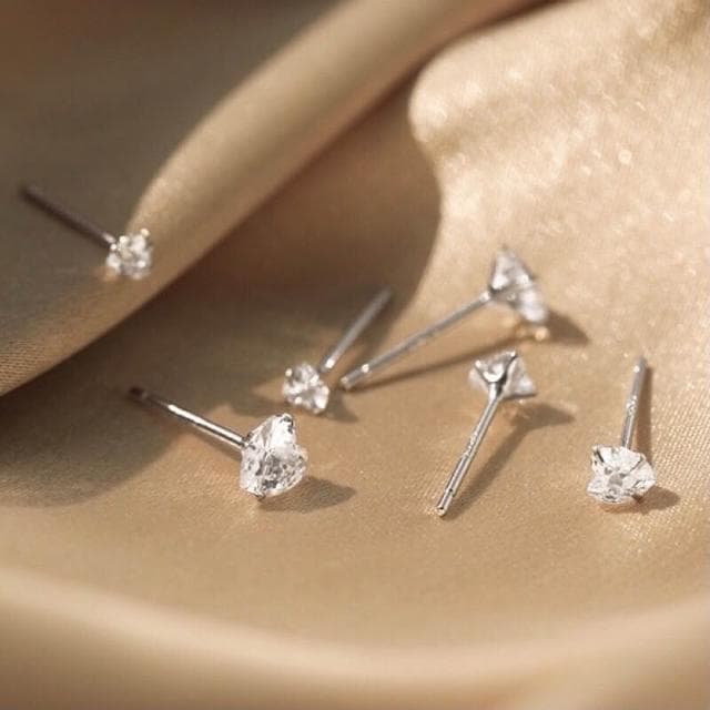 S925純銀 愛心水鑽耳環 M25 日韓流行時尚 通體純銀 迷你 小巧 超閃水鑽 心型 鑽愛心 耳針 耳飾 耳環