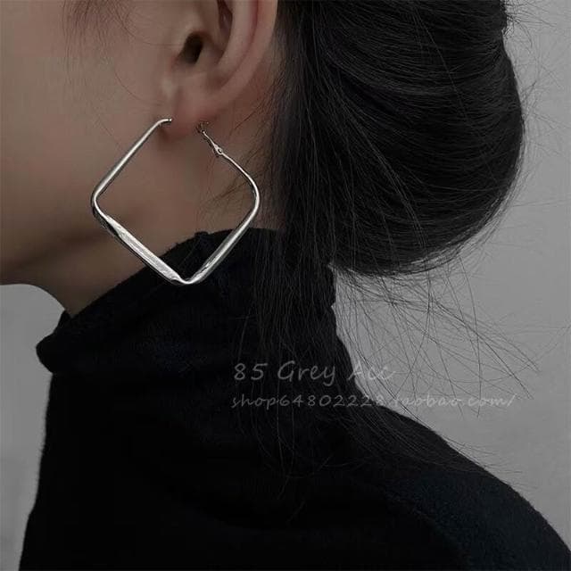 耳環暗系風高級感槍黑色方形大耳圈耳環簡約時尚誇張氣質圓臉顯瘦耳飾輕盈精緻輕奢高級韓國不過敏超閃耳環耳飾飾品配禮服百搭禮物