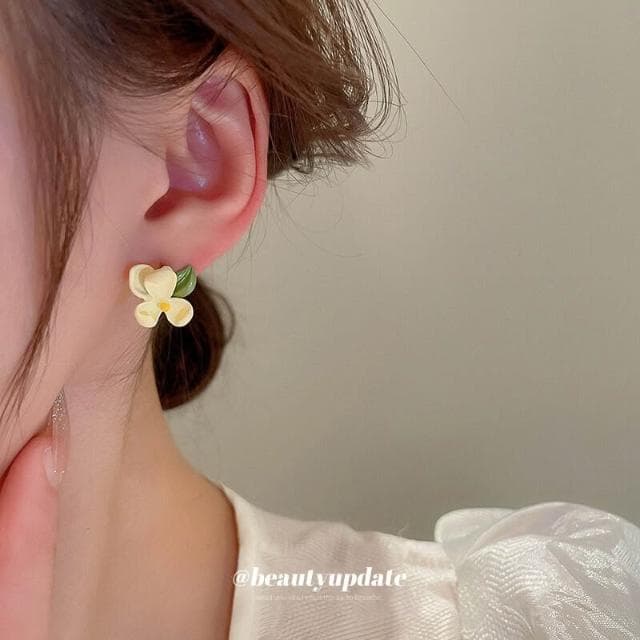  耳環銀針花朵葉子耳環韓國小清新氣質甜美耳釘個性可愛風網紅耳飾輕盈精緻輕奢高級韓國不過敏看不膩超閃耳環耳飾飾品配禮服百搭