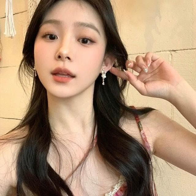 耳環法式白色花朵锆石流蘇耳釘小眾設計輕奢高級感氣質耳飾女不過敏看不膩超閃耳環耳飾飾品不褪色百搭禮物輕盈精緻輕奢高級韓國