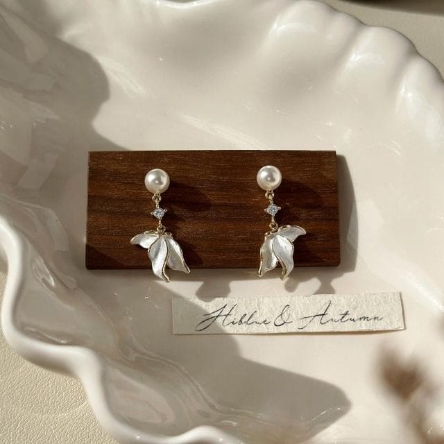 耳環 珍珠魚尾小流蘇耳環耳墜女秋冬新款輕奢高級感耳飾 不過敏看不膩超閃耳環耳飾飾品不褪色百搭禮物輕盈精緻輕奢高級韓國