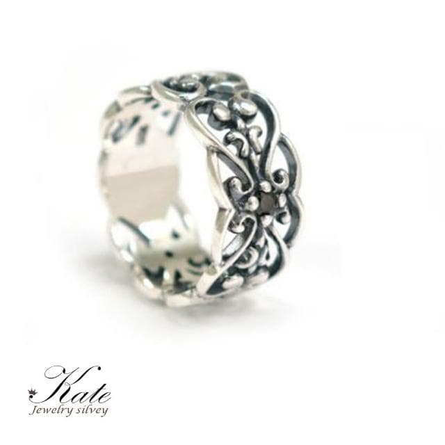 【KATE】銀飾 日系設計鳶尾花鏤空愛心純銀戒指 鳶尾花 鑲黑鑽 古典個性 做工精緻 生日禮物 情人禮物