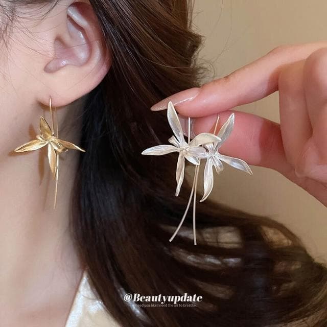 耳環超仙鸢尾花花朵耳環時尚百搭耳墜氣質優雅通勤耳飾輕奢高級感輕盈精緻輕奢高級韓國不過敏看不膩超閃耳環耳飾禮服配飾百搭禮物