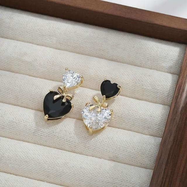 Miss Si【現貨速發】微鑲鑽石愛心耳釘 高級感蝴蝶結耳飾 輕奢愛心 吊墜耳環 愛心鑽石耳環