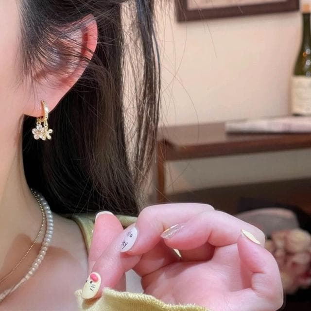 買一送一耳環超仙小清新氣質設計感鑲锆小花流蘇耳環個性百搭時尚耳飾耳環耳釘耳飾女生耳環法式耳環流行百搭耳釘生日禮物貼耳耳環