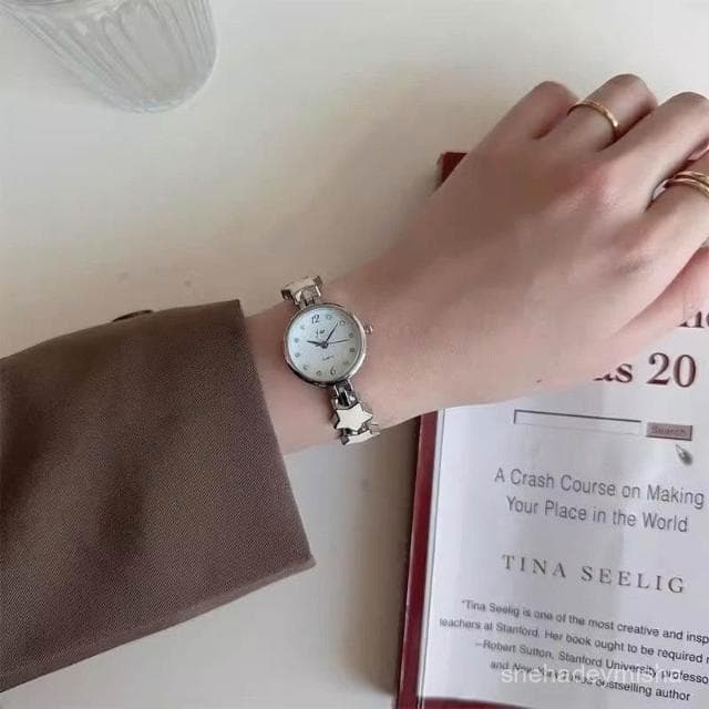 小李甄選  【1473人收藏】星星錶手鏈女學生水鑽精緻禮物高顔值手錶女款高級感小衆閨蜜小巧