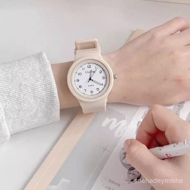 小李甄選  ins高顔值奶茶色手錶女初高中學生韓版簡約指針式小衆考試用石英