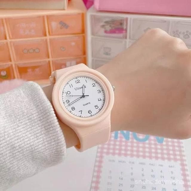 小李甄選  ins高顔值奶茶色手錶女初高中學生韓版簡約指針式小衆考試用石英