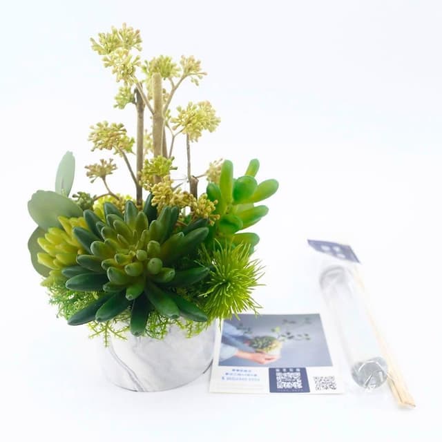 【HUGO DECO 榆果傢飾】果實枝多肉組合香氛植物(擬真植物/人造盆栽/綠化/佈置/禮物)