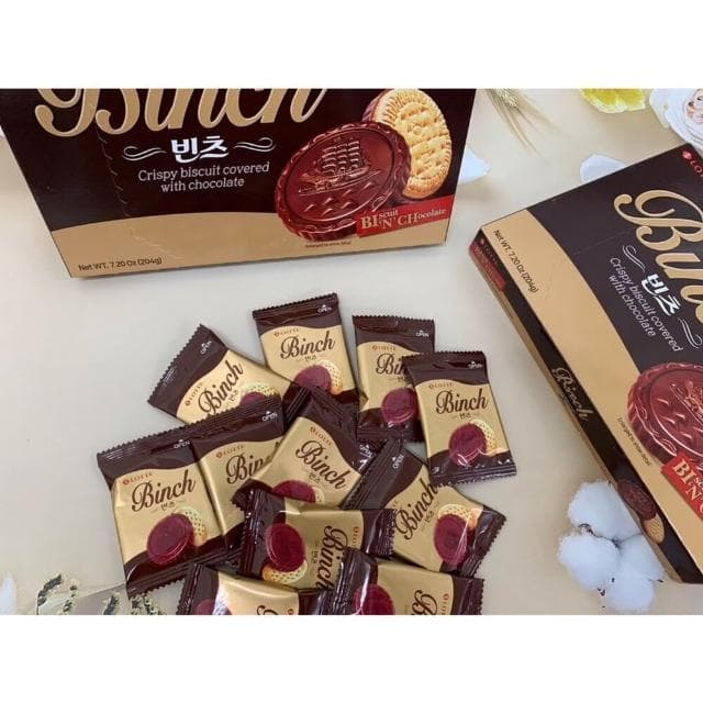 【CHARLOTTE OLYMPIA】韓國 樂天 BINCH 巧克力餅乾 102g 204g 草莓餅乾 杏仁巧克力 46g 