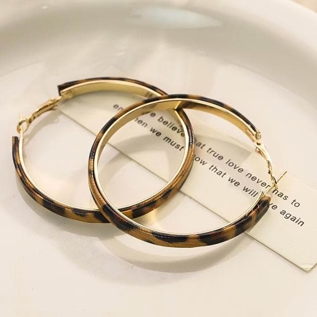 耳環皮革豹紋質感大耳圈銀針簡約小眾秋冬穿搭時尚耳環女氣質輕盈精緻輕奢高級韓國不過敏看不膩超閃耳環耳飾飾品配禮服百搭禮物