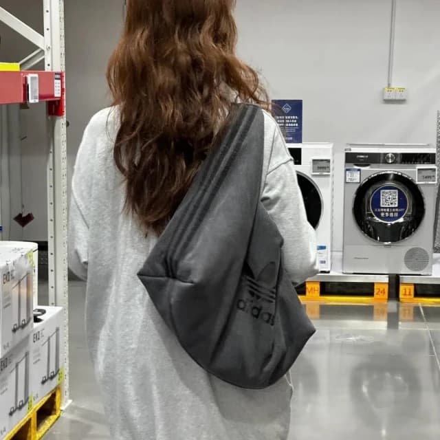 【adidas 愛迪達】<現貨>Adidas Originals logo 大容量 雲朵包 手提包 小錢包 牛仔黑 牛仔藍