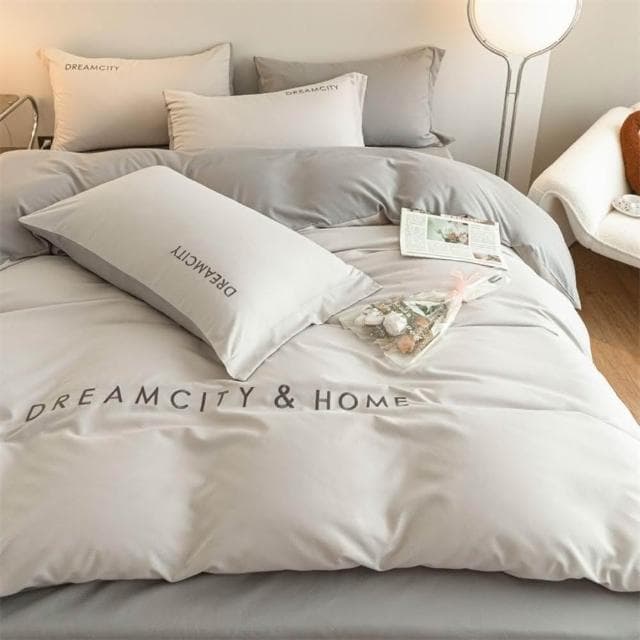 【Arvo Home 蒔桄家居】滑棉感刺繡床包被套四件組-雙人/加大(質感床包 刺繡被套床包 裸睡床包  薄被套床包 床包＋枕套＋被套四件組)