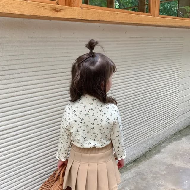 【橘魔法】多色碎花木耳邊細刷絨上衣(半高領 長袖上衣 打底衫 內搭衣 大童 童裝 兒童 女童 中童)