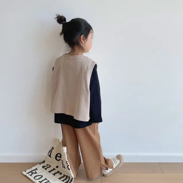 【橘魔法】波紋寬版針織背心(毛衣 針織 外搭 大童 兒童 童裝 中性款 男童 女童)