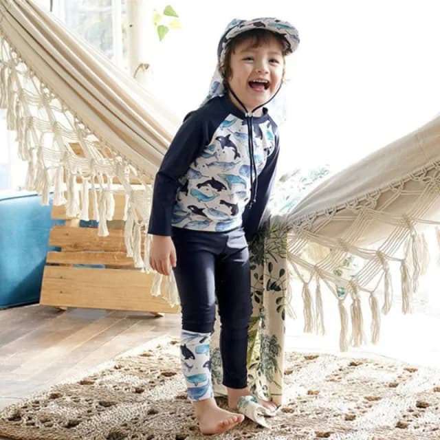 【橘魔法】鯨魚滿印插肩長袖泳裝(套裝 3件式 水母褲 水母衣 防曬泳衣 海邊 玩水 男童 兒童 大童 童裝)