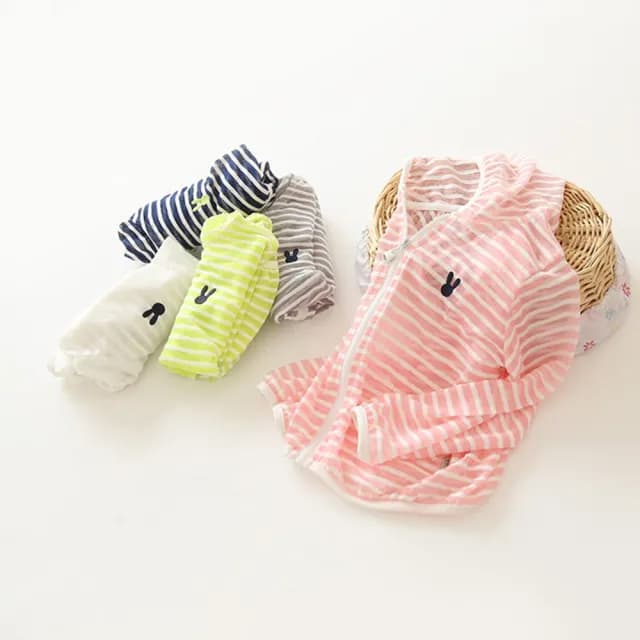 【橘魔法】細條刺繡條紋薄棉拉鍊外套(長袖外套 防曬外套 冷氣房 防蚊 中性款 兒童 童裝 男童 女童)