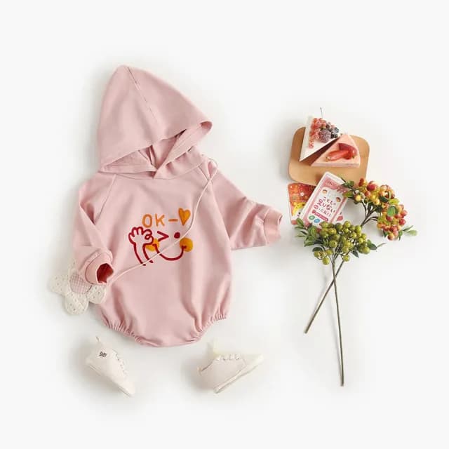 【橘魔法】表情字母毛圈棉長袖連帽包屁衣(薄長袖 連帽 包屁衣 女童 童裝)