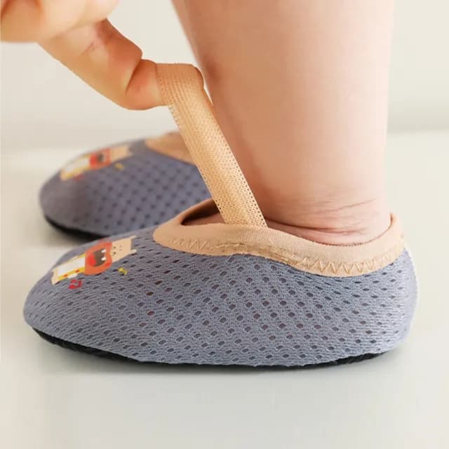 【橘魔法】Q版動物膠印透氣網眼室內鞋襪(防滑膠點 止滑 地板襪 襪子 室內鞋 兒童 童襪 童裝 男童 女童)