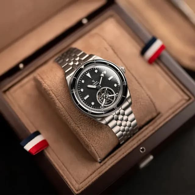【YEMA】野馬 自製機芯 Superman Tourbillon CMM.31 限量版陀飛輪 機械錶(12.25.31.66.TE.MT)