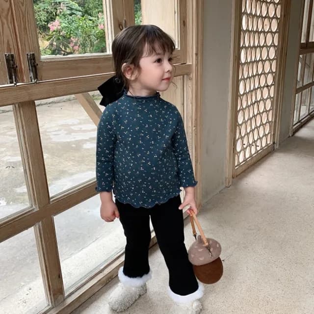 【橘魔法】多色碎花木耳邊細刷絨上衣(半高領 長袖上衣 打底衫 內搭衣 大童 童裝 兒童 女童 中童)