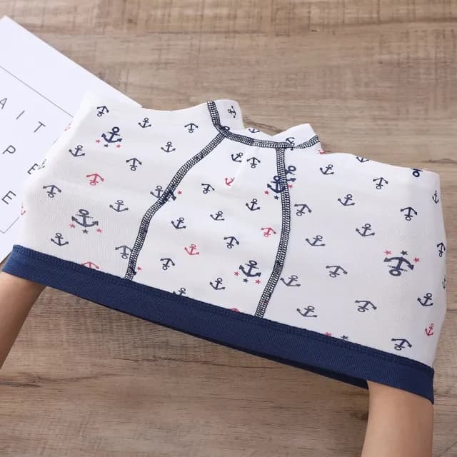 【橘魔法】(3件一組)大童 海軍風船錨條紋 無骨接縫透氣內褲(居家 四角褲 平角內褲 童裝 兒童 男童)