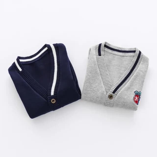 【橘魔法】學院風刺繡徽章槓條針織外套(長袖外套 開衫外套 針織 毛衣 男童 兒童 童裝)