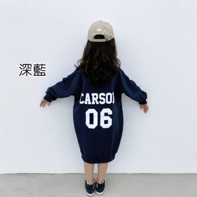 【橘魔法】背後字母數字印花長版上衣(小孩賣場)(長版衛衣 長袖上衣 大童 女童 親子裝 兒童 童裝)