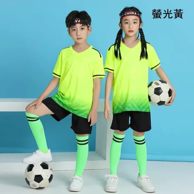 【橘魔法】大童 漸層刷色吸濕排汗快乾短袖上衣+短褲 套裝(運動服 足球衣 足球裝 親子款 運動衣 兒童 童裝)