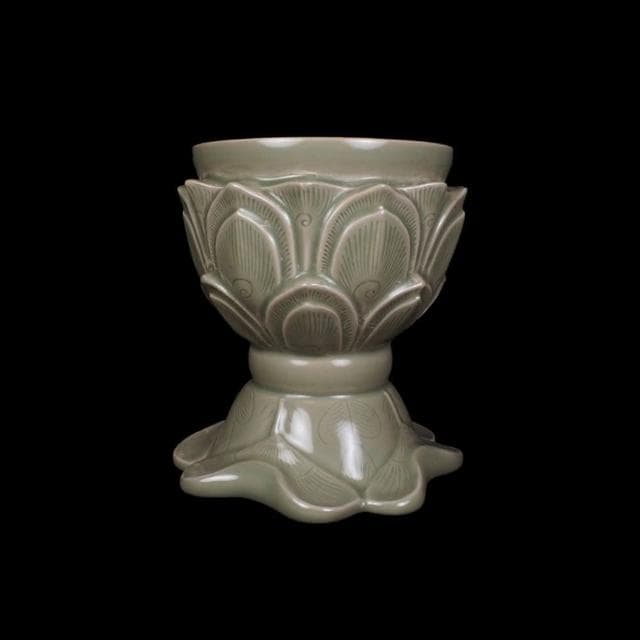 《博古珍藏》五代 越窯秘色瓷蓮花爐  早期收藏 老件瓷器  博物館級文物